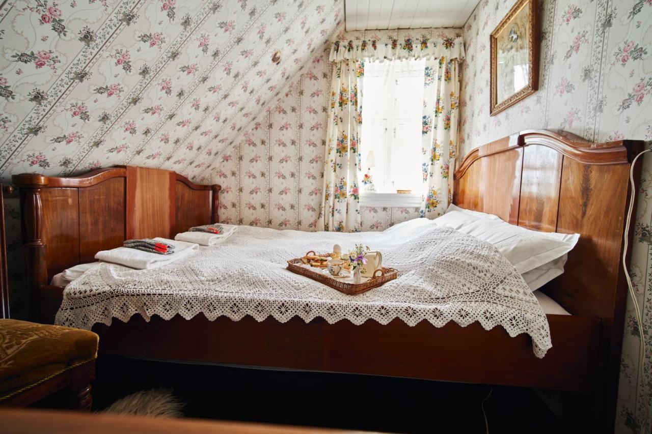 Heima I Stovu Hotel Hvalba Екстериор снимка