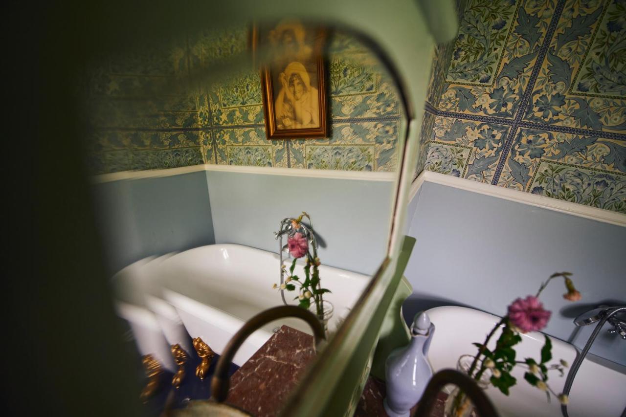 Heima I Stovu Hotel Hvalba Екстериор снимка